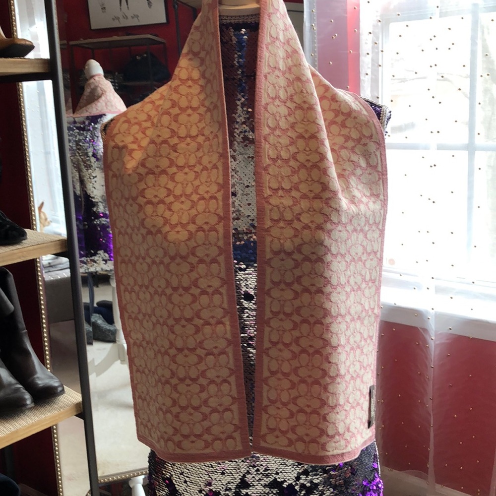 Scarf - Picture 2 of 5